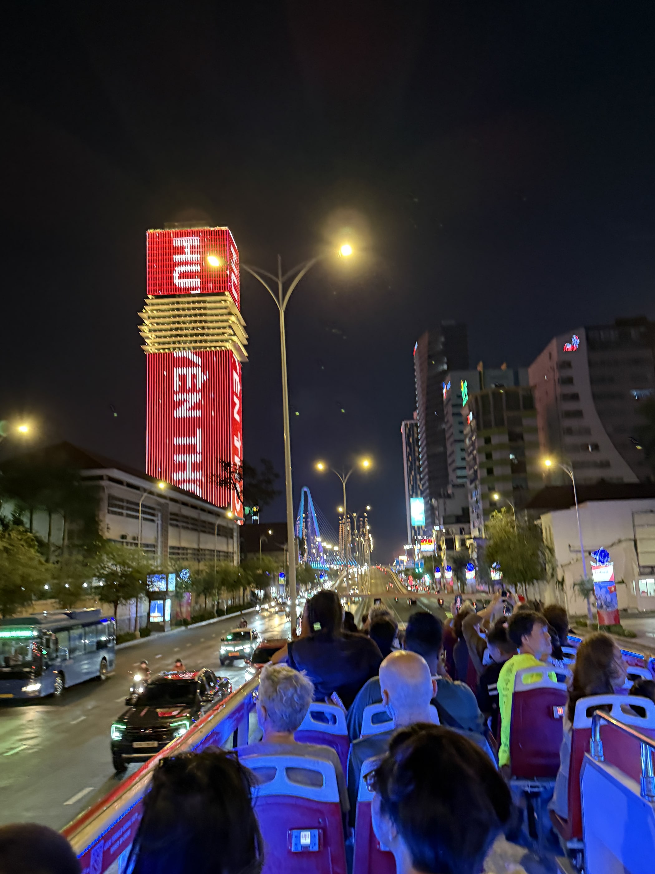 Hồ Chí Minh · District 1